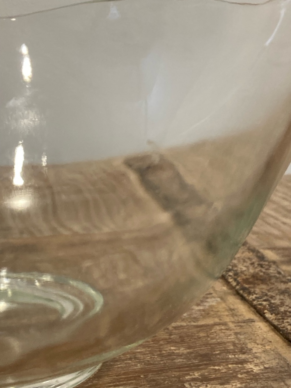 Clear Scalloped Glass Serving Bowl Ruffle Edge 10” Across - Picture 11 of 14